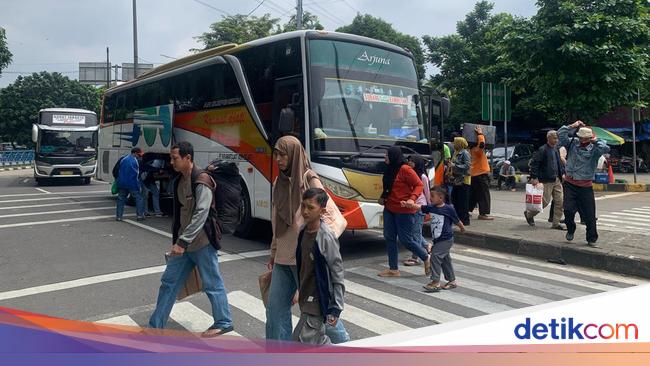 Cerita Dinda Balik ke Jakarta Lebih Cepat Usai Mudik: Harus Nyari Duit Lagi