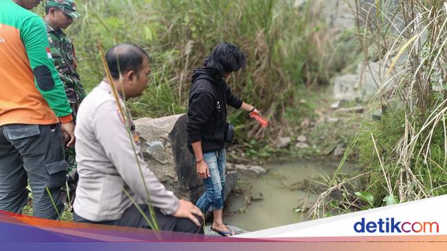 Wanita Tewas Tertimpa Batu di Tebing Gunung Putri Bogor