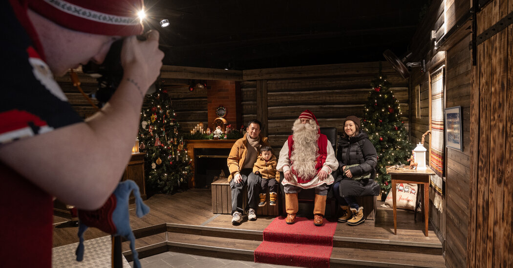 Santa tinggal di Rovaniemi, Finlandia. Beberapa tetangganya tidak senang.