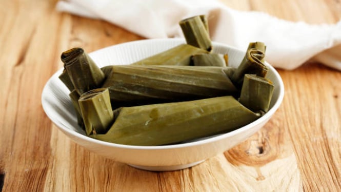 Hemat Gas, Resep Lontong Sat Set Anti Gagal