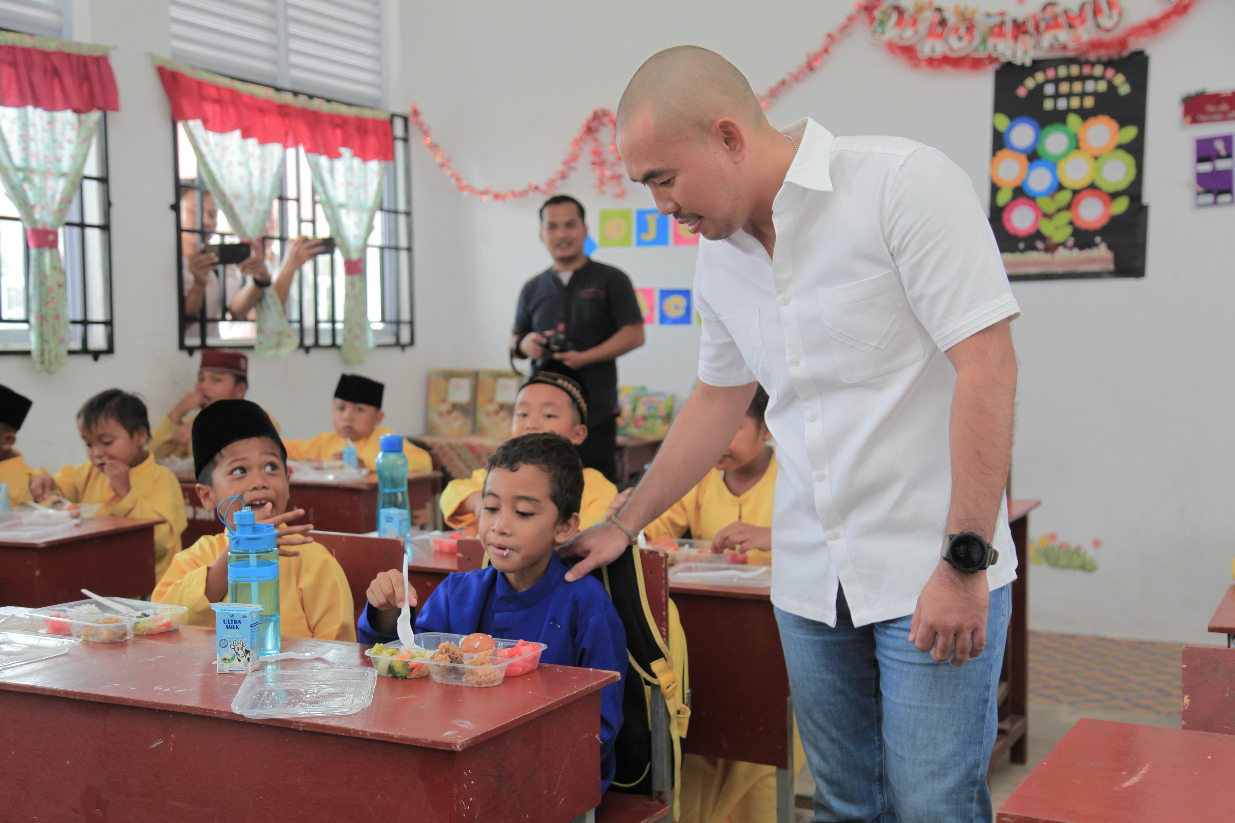 Program utama, program MBG di sekolah di area kue Batang