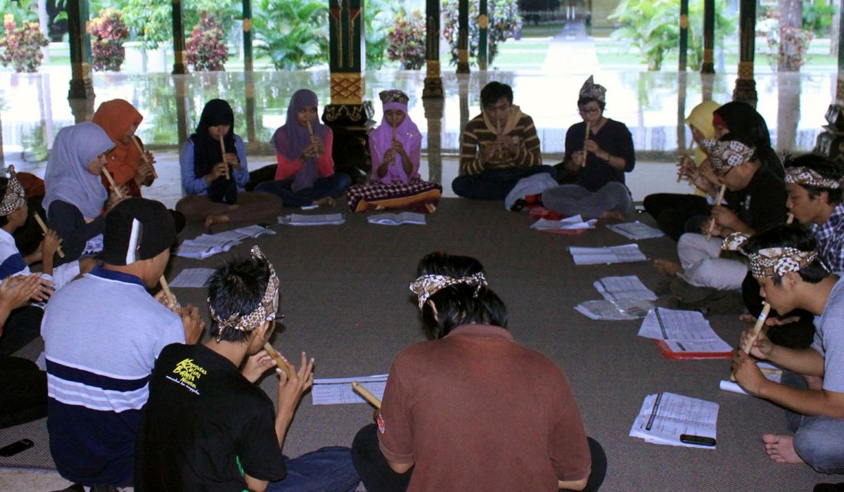Lirik Lagu Gundul Gundul Pacul Karya Tradisional