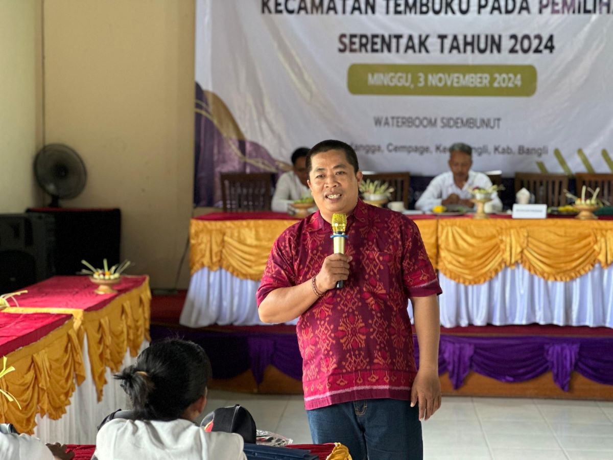 Akademisi Gelas Kertas Jadi Paradoks dalam Euforia Hijau
