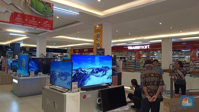 Gokil! Beli LED TV 65 UHD Smart Bisa Hemat Rp 3,9 Juta di Transmart