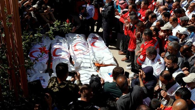 Parah! Tentara Israel Membabi-buta Tembak Kendaraan Darurat Paramedis