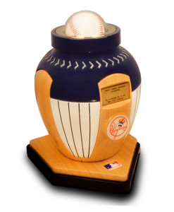 Newyork Yankees Urn