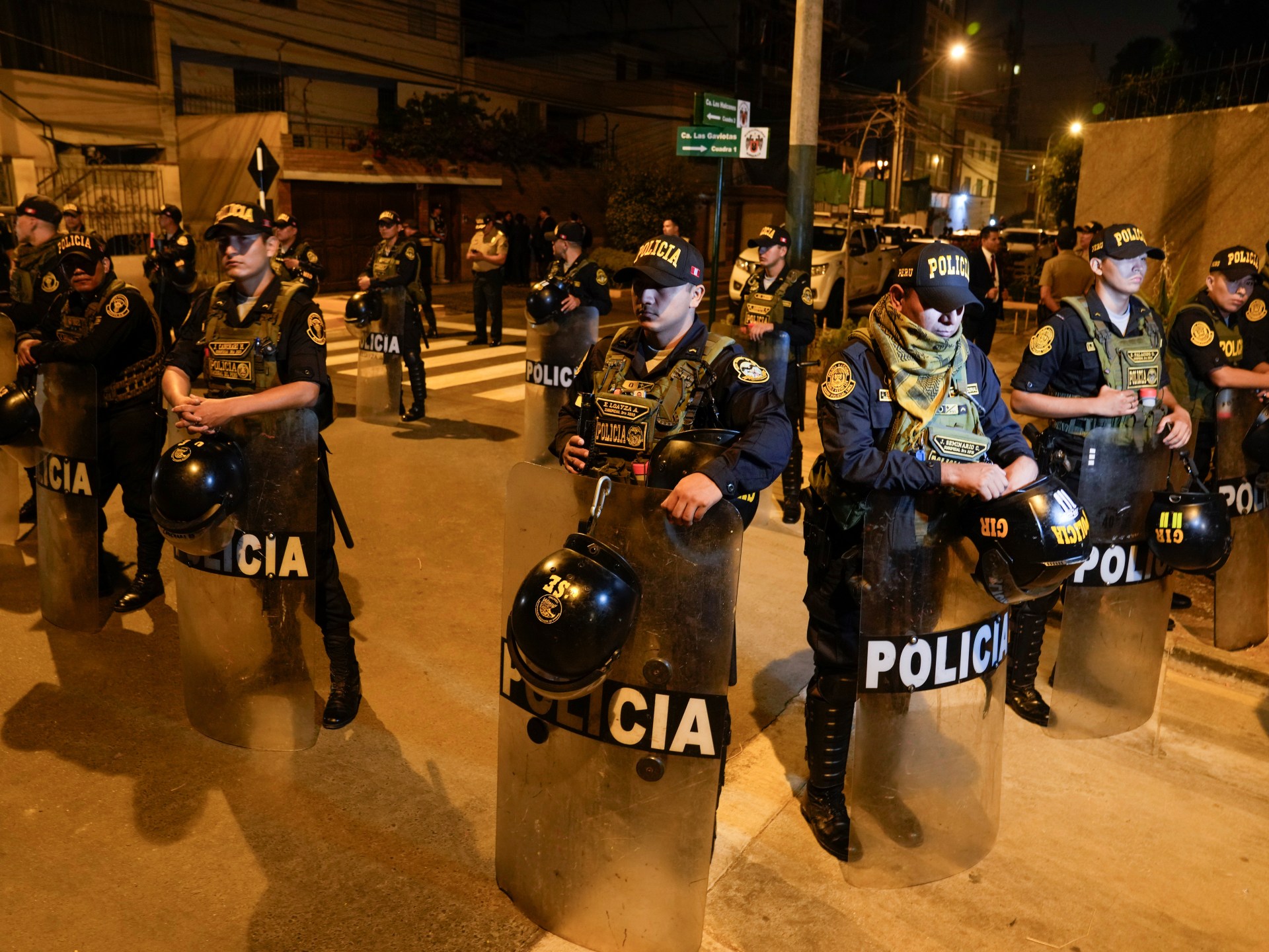 Peru menyatakan keadaan darurat sebagai crimewave yang keras melanda Lima | Berita